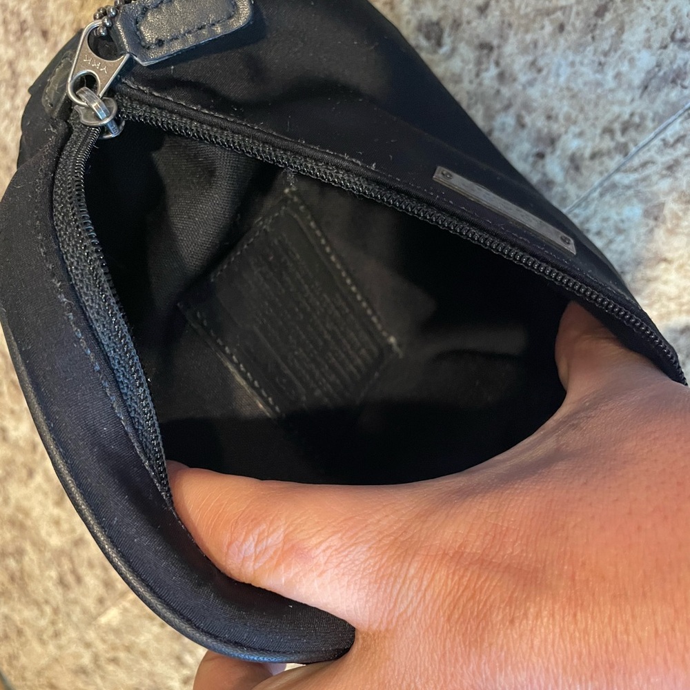 Coach Black Belt Bag size sm;m - Picture 3 of 7
